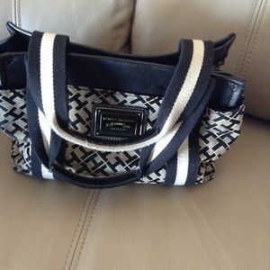 Tommy Hilfiger black and white bag